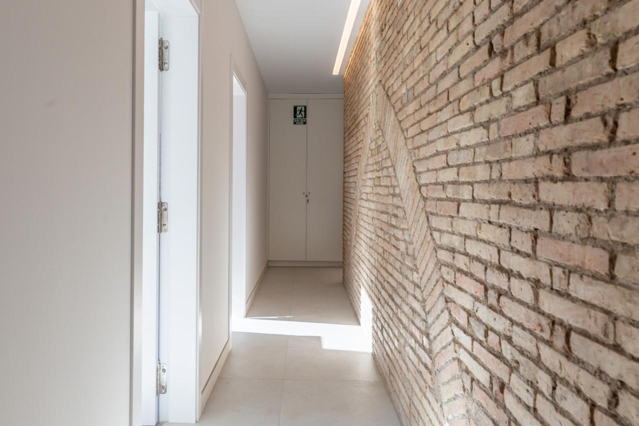 Modern Apartment Close To City Centre Valencia Exterior photo